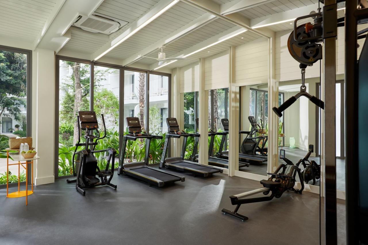 The Standard, Hua Hin Hotel Exterior foto The gym at the hotel