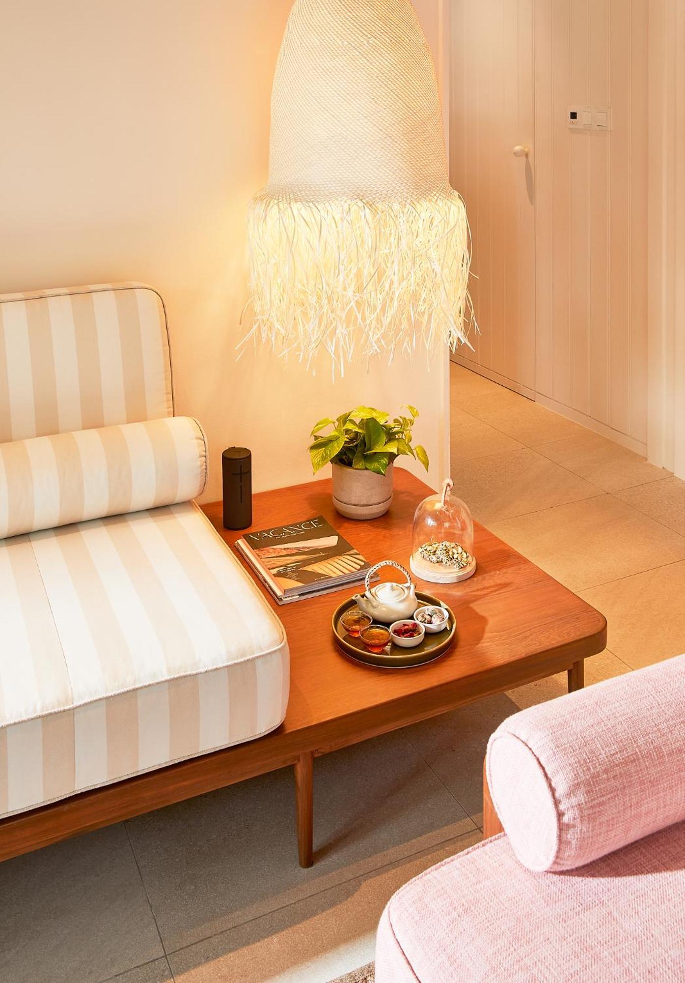 The Standard, Hua Hin Hotel Quarto foto A coffee table